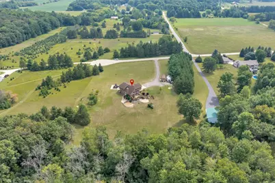 N2561 Hodgett Court, Waupaca, WI 54981 - Photo 4