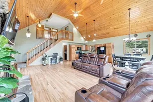 N2561 Hodgett Ct, Waupaca, WI 54981 - Photo 8