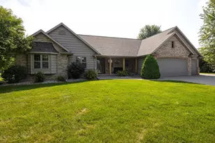 N4326 Red Leaf Dr, Appleton, WI 54913 - Photo 46