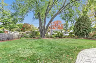 2697 Beaumont St, Green Bay, WI 54301 - Photo 32