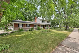 611 Waubaunuqua Trail, De Pere, WI 54115 - Photo 46