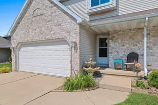 1258 Franco Ct, De Pere, WI 54115 - Photo 2