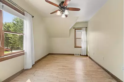 913 Wisconsin Avenue, North Fond du Lac, WI 54937 - Photo 18
