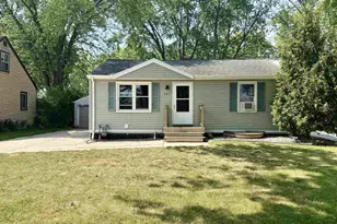 521 Cottage Grove Ave, Green Bay, WI 54304 - Photo 1