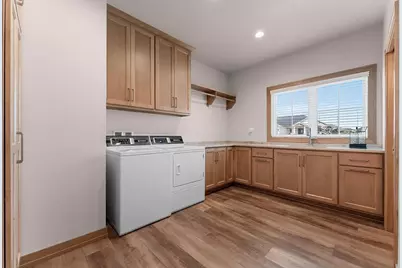 4049 Brussels Way, Howard, WI 54313 - Photo 42