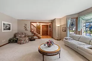 2495 Shady Oak Dr, Green Bay, WI 54304 - Photo 4