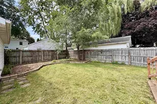 352 E 11th St, Fond du Lac, WI 54935 - Photo 8