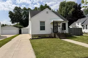 352 E 11th St, Fond du Lac, WI 54935 - Photo 4