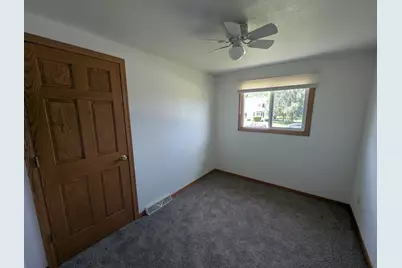 1640 S Westhaven Drive, Oshkosh, WI 54904 - Photo 18