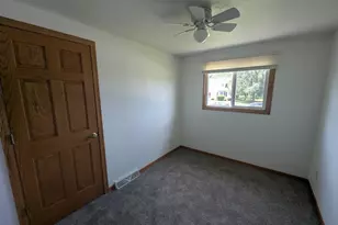 1640 S Westhaven Dr, Oshkosh, WI 54904 - Photo 18