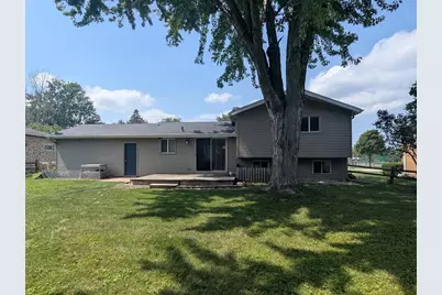 1640 S Westhaven Drive, Oshkosh, WI 54904 - Photo 4