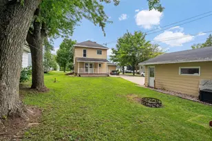 1010 S Pearl St, New London, WI 54961 - Photo 8