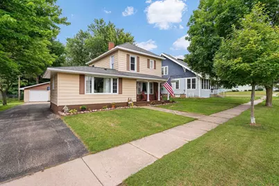 1010 S Pearl Street, New London, WI 54961 - Photo 2