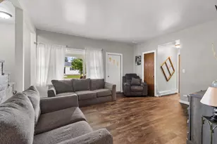 1010 S Pearl St, New London, WI 54961 - Photo 14