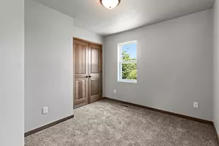 216 Evergreen Ln, Chilton, WI 53014 - Photo 10