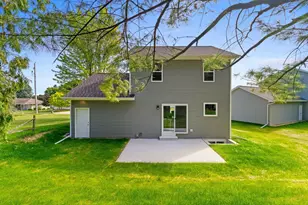 305 Evergreen Ln, Chilton, WI 53014 - Photo 16