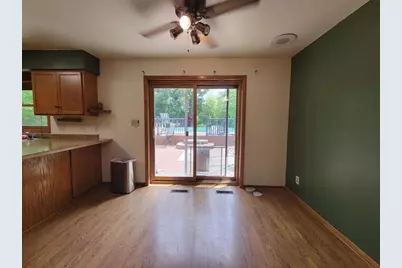 1004 Honey Creek Road, Oshkosh, WI 54904 - Photo 14