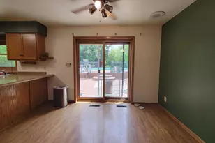 1004 Honey Creek Rd, Oshkosh, WI 54904 - Photo 14