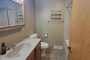 1004 Honey Creek Rd, Oshkosh, WI 54904 - Photo 24