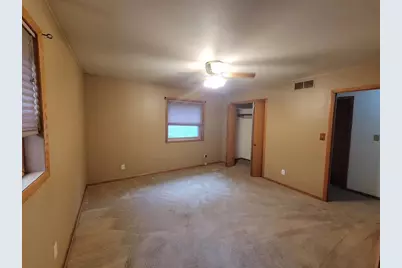 1004 Honey Creek Road, Oshkosh, WI 54904 - Photo 18
