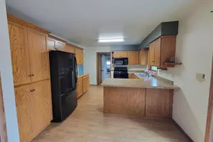 1004 Honey Creek Rd, Oshkosh, WI 54904 - Photo 12