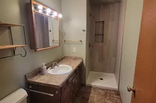 1004 Honey Creek Rd, Oshkosh, WI 54904 - Photo 20
