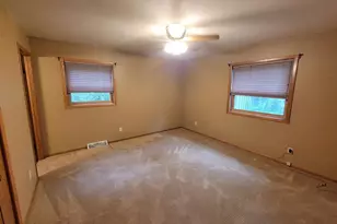 1004 Honey Creek Rd, Oshkosh, WI 54904 - Photo 16