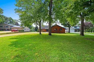 240 Alpine Dr, Shawano, WI 54166 - Photo 2