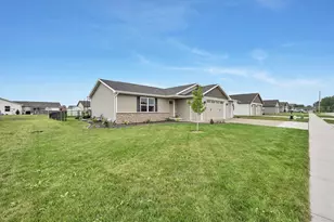 1449 Mase Dr, Kaukauna, WI 54130 - Photo 4