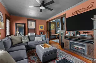 303 E Parkway Ave, Oshkosh, WI 54901 - Photo 14