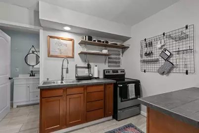 303 E Parkway Avenue, Oshkosh, WI 54901 - Photo 44