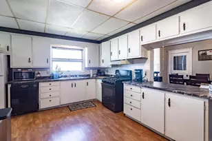 603 W Fulton St, Waupaca, WI 54981 - Photo 10