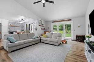 915 Lacount Rd, Green Bay, WI 54313 - Photo 14