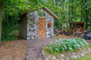 915 Lacount Rd, Green Bay, WI 54313 - Photo 56
