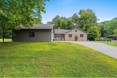 915 La Count Road, Green Bay, WI 54313 - Photo 4