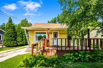 1230 E Fremont Street, Appleton, WI 54915 - Photo 1