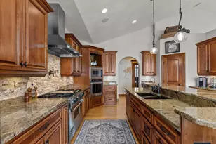 1056 Harbor Lights Rd, Suamico, WI 54173 - Photo 14