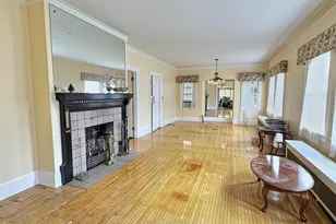 628 W Irving Ave, Oshkosh, WI 54901 - Photo 2