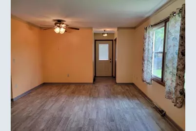 105 Tamarack Circle, Hartford, WI 53027 - Photo 6