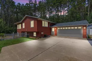 4057 St Francis Park Dr, Suamico, WI 54313 - Photo 2
