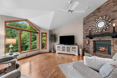 2727 Brook Hills Drive, Suamico, WI 54313 - Photo 18