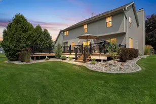856 Atlantis Ct, Green Bay, WI 54313 - Photo 2