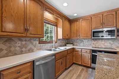 856 Atlantis Court, Green Bay, WI 54313 - Photo 16