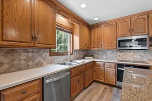 856 Atlantis Ct, Green Bay, WI 54313 - Photo 16