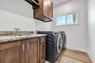 2157 Fox Pt Cir, De Pere, WI 54115 - Photo 28