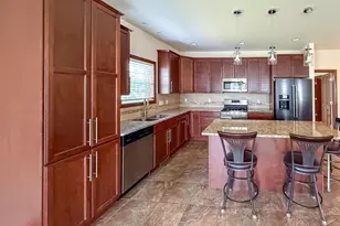 1636 Oak Hollow Ln, Neenah, WI 54956 - Photo 10
