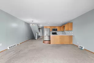2191 Trailside Ln, De Pere, WI 54115 - Photo 10