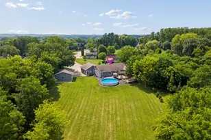 183 Rease St, Berlin, WI 54923 - Photo 2