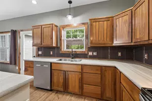 183 Rease St, Berlin, WI 54923 - Photo 6