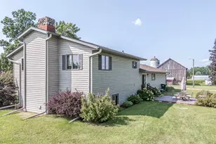 N3212 Bean City Rd, New London, WI 54961 - Photo 46